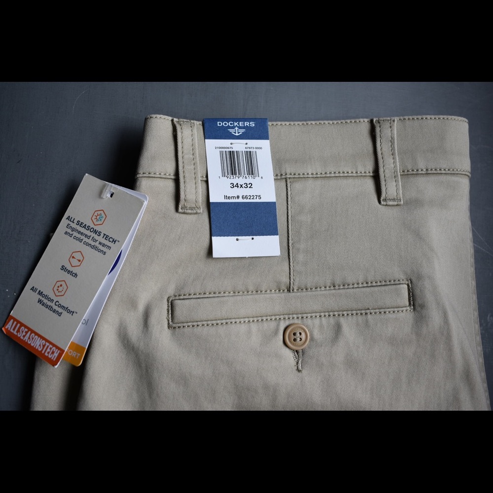 NWT Dockers Straight Fit Signature Khakis - Picture 3 of 10